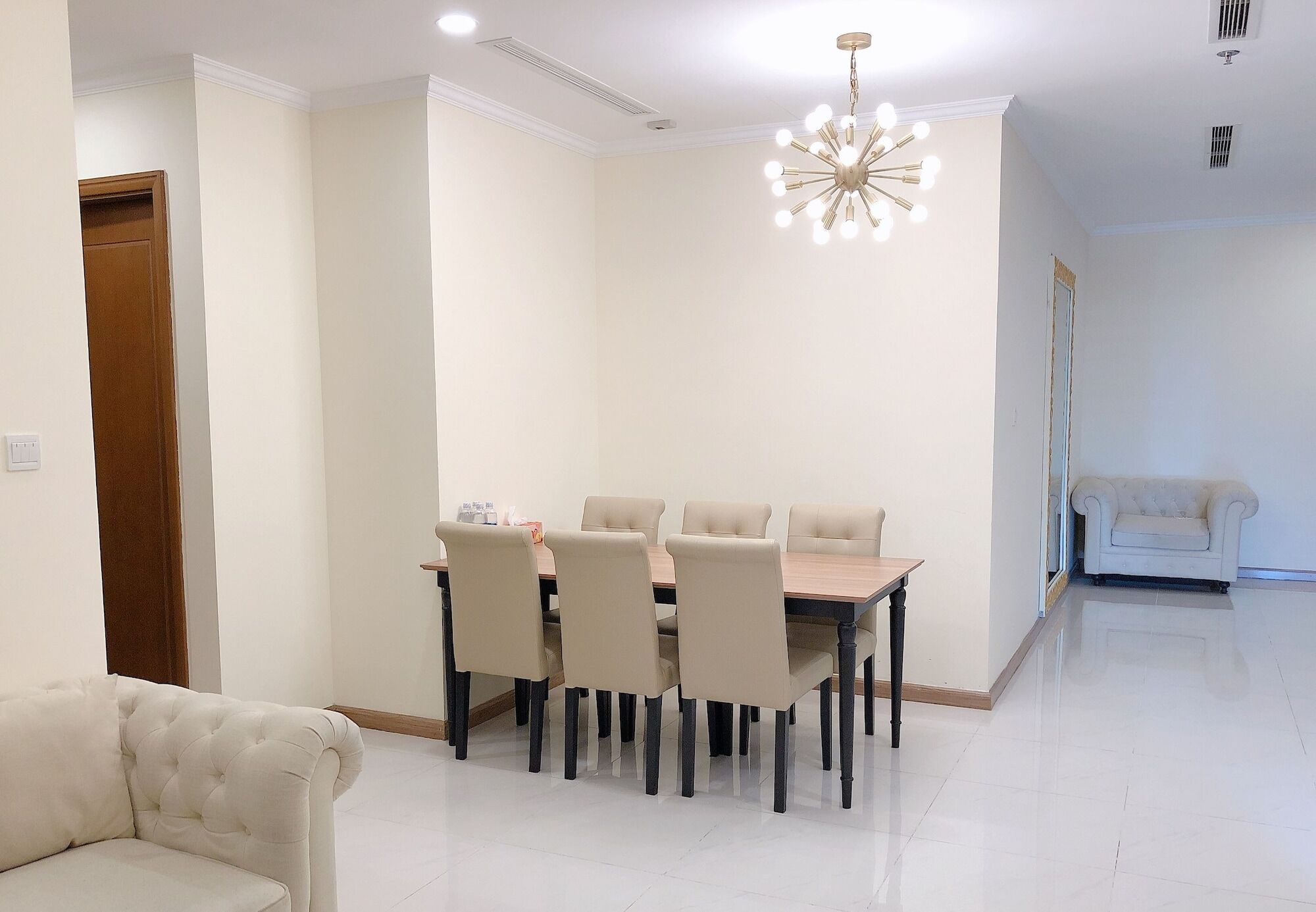 Kelly House - Vinhomes Park Căn hộ *